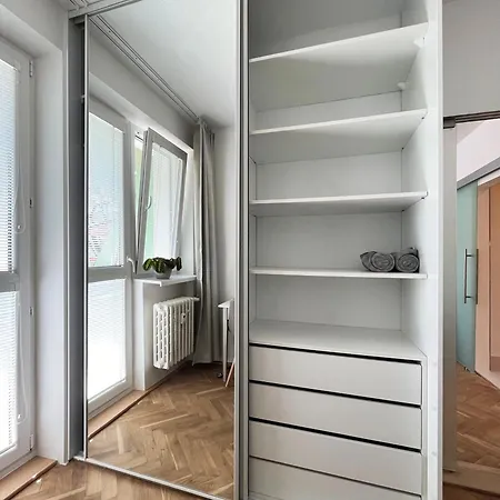 Sunny Near Centre Pozsony